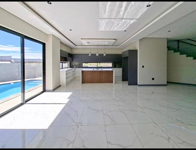 4 BEDROOM HOUSE FOR SALE IN FOUNTAINBROOK ESTATE